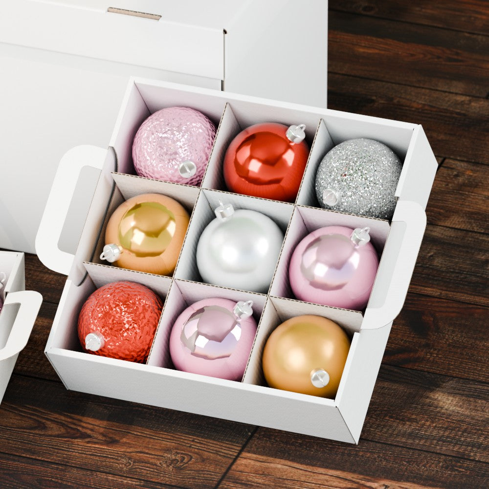 9 Weihnachtskugeln passen in ein Tray