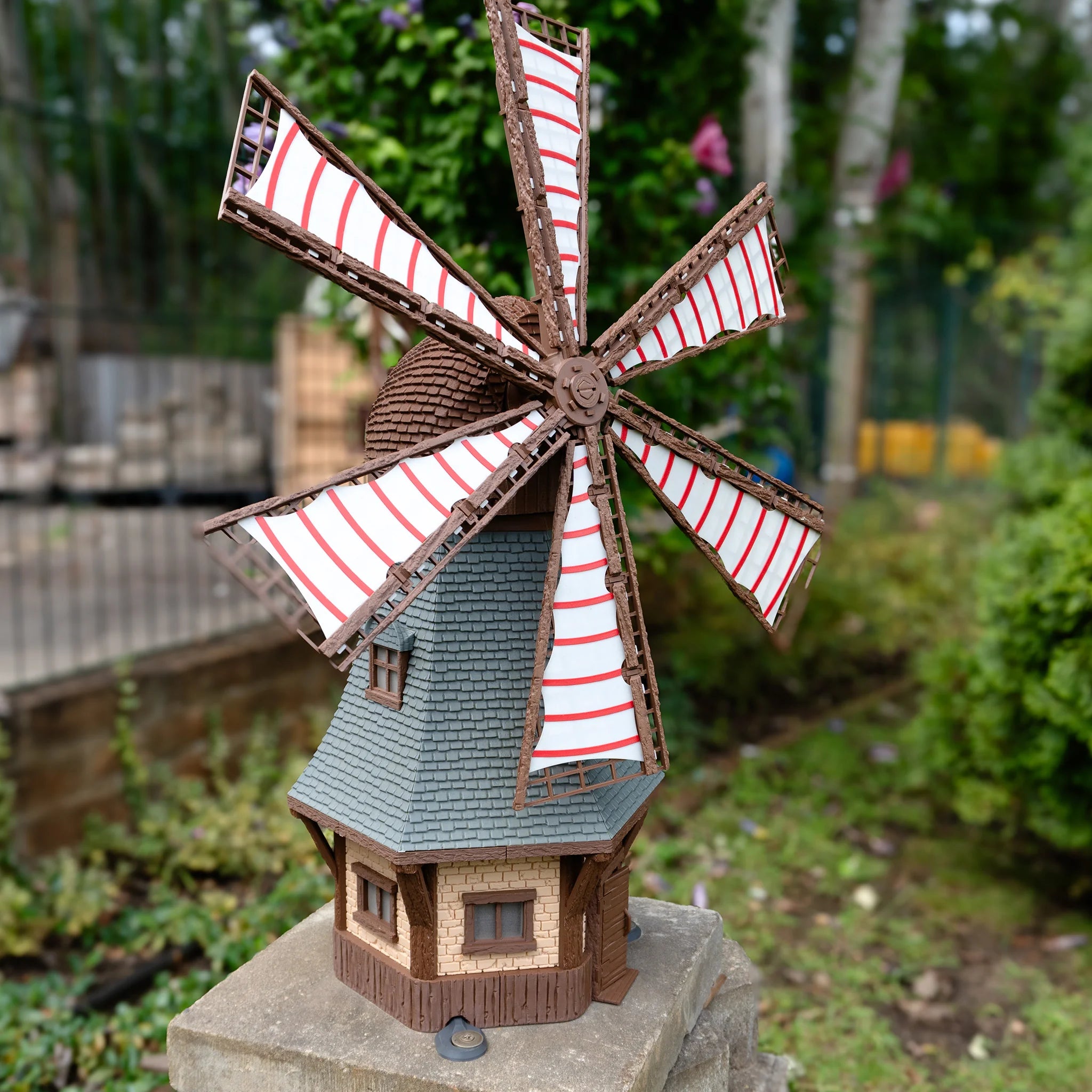 Jutland Mill Colding 3D-Druckmodell - rote weiße Windmühle mit drehbaren Flügeln