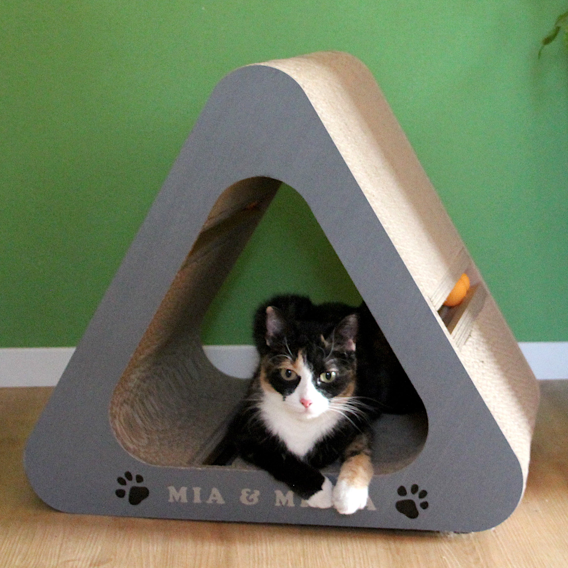 Katzendreieck grau Detailansicht - Kratzmöbel und Dekorationselement